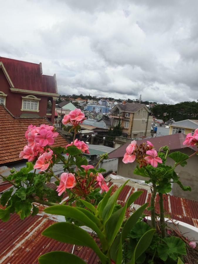 Blue Sky Homestay Dalat Luaran gambar